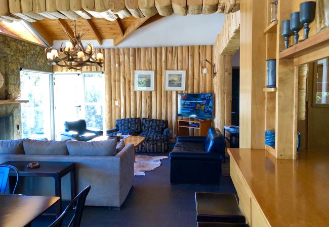 House in San Carlos de Bariloche - House Facing Llao Llao in Bariloche House in San Carlos de Bariloche - House Facing Llao Llao in Bariloche