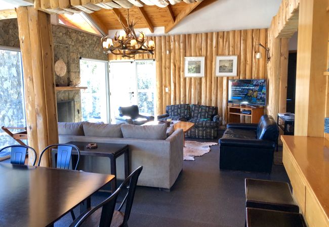 House in San Carlos de Bariloche - House Facing Llao Llao in Bariloche House in San Carlos de Bariloche - House Facing Llao Llao in Bariloche