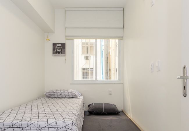 Apartment in Rio de Janeiro - Dom208|2 quartos em Copacabana, 3 minutos da praia Apartment in Rio de Janeiro - Dom208|2 quartos em Copacabana, 3 minutos da praia