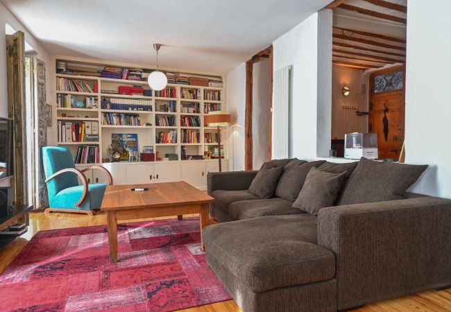  in Madrid - Magnificent home with balconies just a few minutes from the center of Madrid 