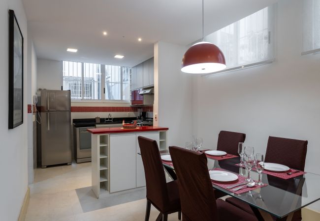 Apartment in Rio de Janeiro - 4 minutes from Copacabana beach | NSC205 Apartment in Rio de Janeiro - 4 minutes from Copacabana beach | NSC205