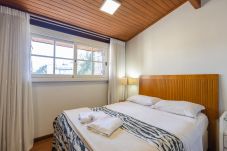 Apartment in Gramado - Duplex 3 dormitórios a 450m da Rua Coberta!