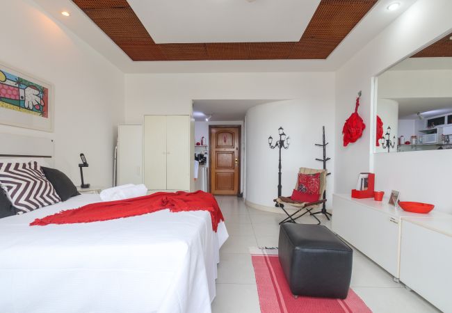 Apartment in Rio de Janeiro - MAG1415 | Studio em Copacabana à 500m da praia  Apartment in Rio de Janeiro - MAG1415 | Studio em Copacabana à 500m da praia