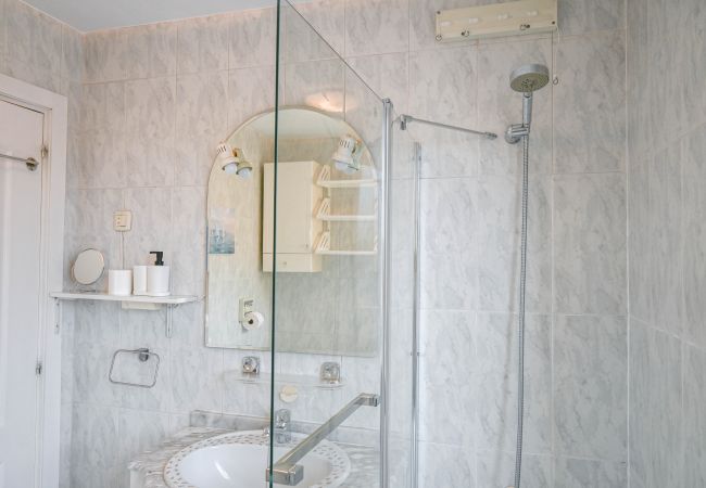 Apartment in Madrid - Duplex Penthouse with Spectacular Park Views in Tetuán Apartment in Madrid - Duplex Penthouse with Spectacular Park Views in Tetuán