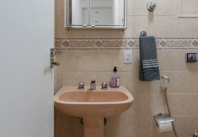 Apartment in Rio de Janeiro - Duvivier1202|Conforto a 3 min da praia de Copa Apartment in Rio de Janeiro - Duvivier1202|Conforto a 3 min da praia de Copa