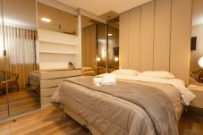 Apartment in Gramado - NOVO! Duplex 4D (3 suites) a 600m da Rua Coberta