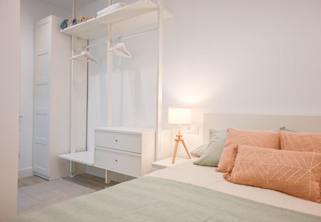 Apartment in Madrid - Modern Apartment in Acacias with Excellent Location in the Center of Madrid Apartment in Madrid - Modern Apartment in Acacias with Excellent Location in the Center of Madrid