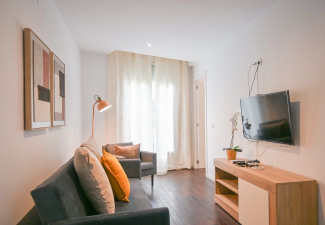 Apartment in Madrid -  Spacious Apartment with Balcony on Calle Santa Engracia, Chamberí Apartment in Madrid -  Spacious Apartment with Balcony on Calle Santa Engracia, Chamberí