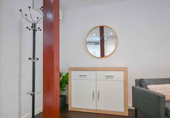 Apartment in Madrid -  Spacious Apartment with Balcony on Calle Santa Engracia, Chamberí Apartment in Madrid -  Spacious Apartment with Balcony on Calle Santa Engracia, Chamberí