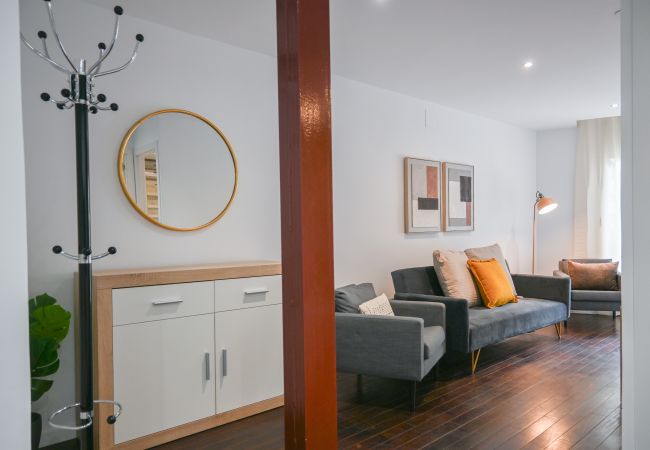 Apartment in Madrid -  Spacious Apartment with Balcony on Calle Santa Engracia, Chamberí Apartment in Madrid -  Spacious Apartment with Balcony on Calle Santa Engracia, Chamberí