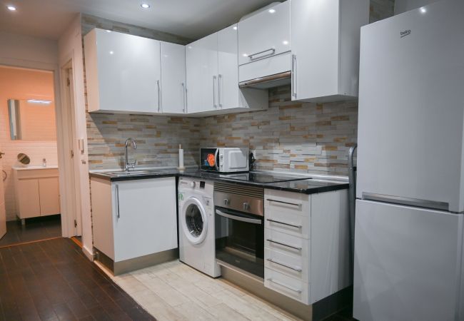 Apartment in Madrid -  Spacious Apartment with Balcony on Calle Santa Engracia, Chamberí Apartment in Madrid -  Spacious Apartment with Balcony on Calle Santa Engracia, Chamberí