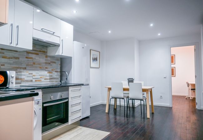 Apartment in Madrid -  Spacious Apartment with Balcony on Calle Santa Engracia, Chamberí Apartment in Madrid -  Spacious Apartment with Balcony on Calle Santa Engracia, Chamberí