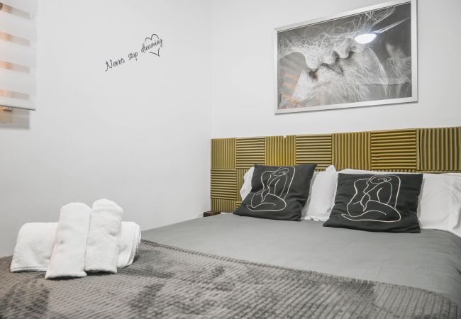 Apartment in Madrid -  Modern and Comfortable Apartment in the Center of Madrid Apartment in Madrid -  Modern and Comfortable Apartment in the Center of Madrid