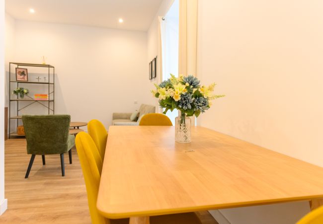 Apartment in Madrid - Elegance and Comfort in the Heart of Chamberí: Apartment with Unique Style Apartment in Madrid - Elegance and Comfort in the Heart of Chamberí: Apartment with Unique Style