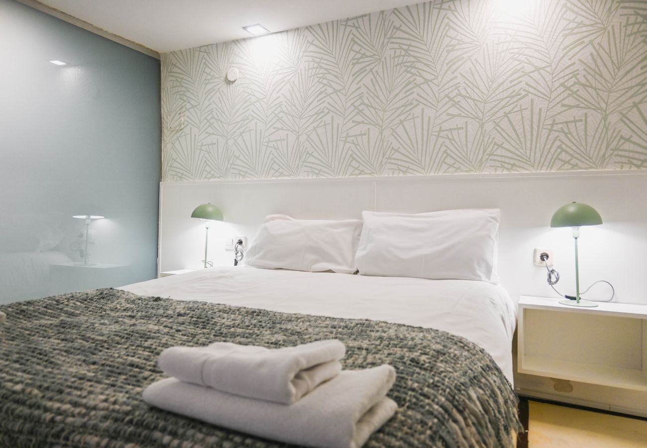 Apartment in Madrid - Modern and Elegant apartment in Argüelles with 2 Suites and Dressing Room – Ideal for Families Apartment in Madrid - Modern and Elegant apartment in Argüelles with 2 Suites and Dressing Room – Ideal for Families