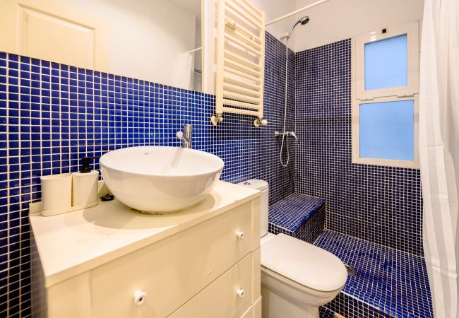 Apartment in Madrid - Bright Apartment with Balcony in the Heart of Moncloa Apartment in Madrid - Bright Apartment with Balcony in the Heart of Moncloa