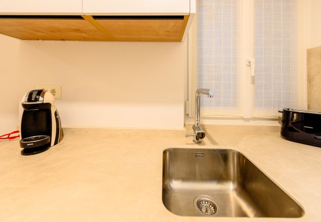 Apartment in Madrid - Bright Apartment with Balcony in the Heart of Moncloa Apartment in Madrid - Bright Apartment with Balcony in the Heart of Moncloa