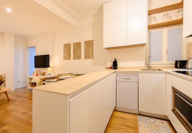 Apartment in Madrid - Bright Apartment with Balcony in the Heart of Moncloa Apartment in Madrid - Bright Apartment with Balcony in the Heart of Moncloa