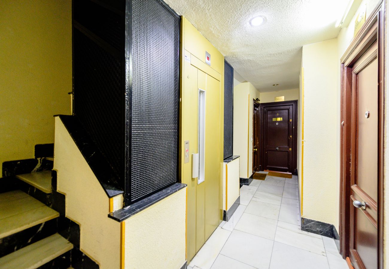 Apartment in Madrid - Bright Apartment with Balcony in the Heart of Moncloa Apartment in Madrid - Bright Apartment with Balcony in the Heart of Moncloa