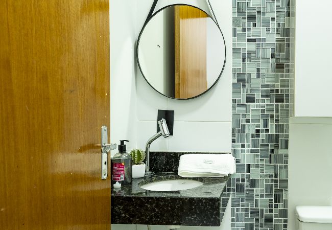 Apartment in Alfenas - Studio equipado na área central com Wi-Fi Apartment in Alfenas - Studio equipado na área central com Wi-Fi