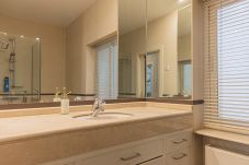 Apartment in Madrid - Spacious and Elegant Apartment in Paseo de la Habana