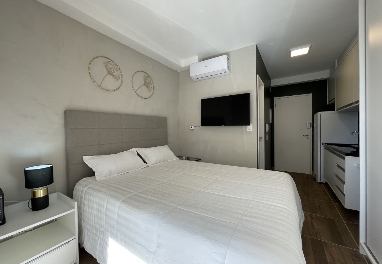 Studio in São Paulo - Swimming pool, gym 100 meters from Mackenzie Studio in São Paulo - Swimming pool, gym 100 meters from Mackenzie