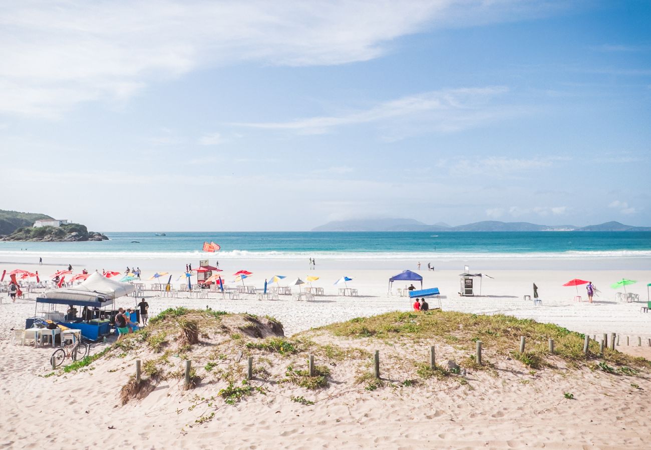Apartment in Cabo Frio - Aconchegante e espaçoso apto c piscina e churrasq