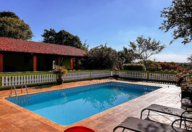  in Salto - Chácara Iracema com lazer completo e Wi-Fi