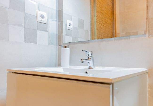 Apartment in Madrid - Modern and Bright Apartment in the Heart of Vallecas Apartment in Madrid - Modern and Bright Apartment in the Heart of Vallecas