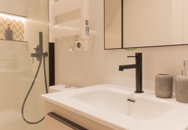 Apartment in Madrid - Elegant and Charming Charming Apartment in Salamanca	 Apartment in Madrid - Elegant and Charming Charming Apartment in Salamanca