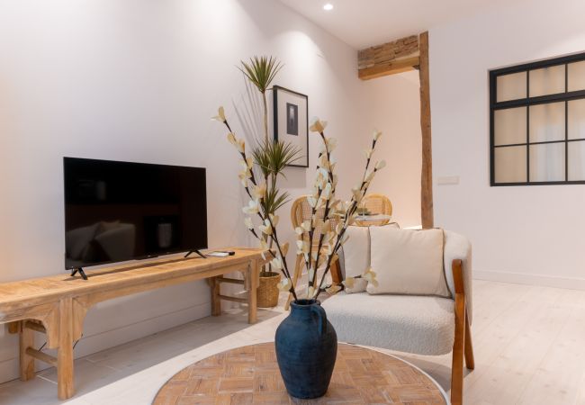 Apartment in Madrid - Elegant and Charming Charming Apartment in Salamanca	 Apartment in Madrid - Elegant and Charming Charming Apartment in Salamanca
