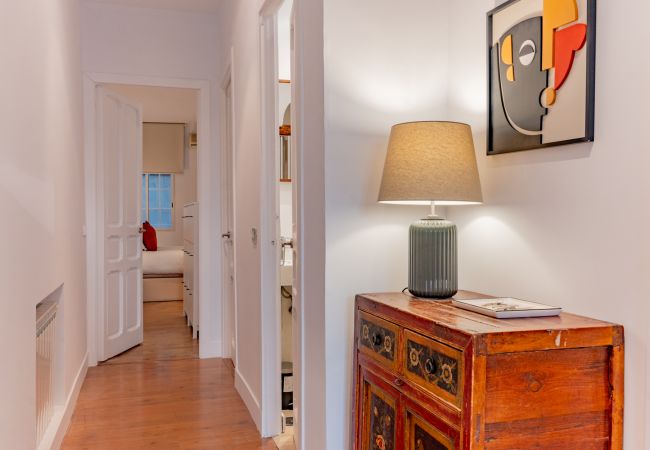 Apartment in Madrid - Elegant and bright apartment in the heart of Chamberí: With balconies and spacious areas Apartment in Madrid - Elegant and bright apartment in the heart of Chamberí: With balconies and spacious areas