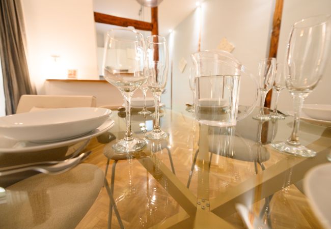 Apartment in Madrid - Elegant 3-bedroom home in the center of Madrid Apartment in Madrid - Elegant 3-bedroom home in the center of Madrid