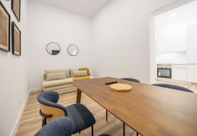 Apartment in Madrid - Comfort and urban style: your perfect apartment with 3 bedrooms  Apartment in Madrid - Comfort and urban style: your perfect apartment with 3 bedrooms