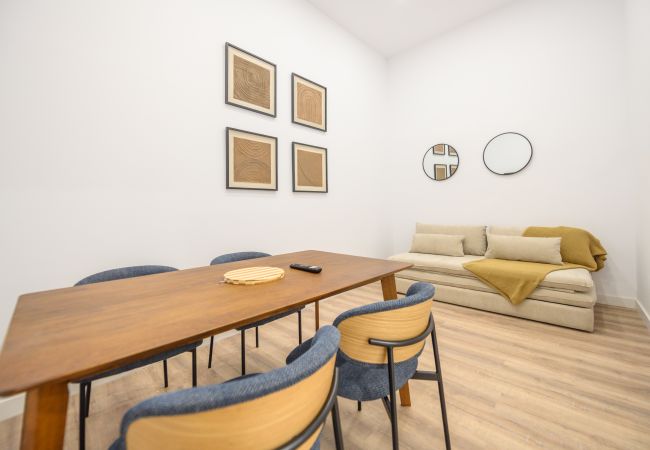 Apartment in Madrid - Comfort and urban style: your perfect apartment with 3 bedrooms  Apartment in Madrid - Comfort and urban style: your perfect apartment with 3 bedrooms