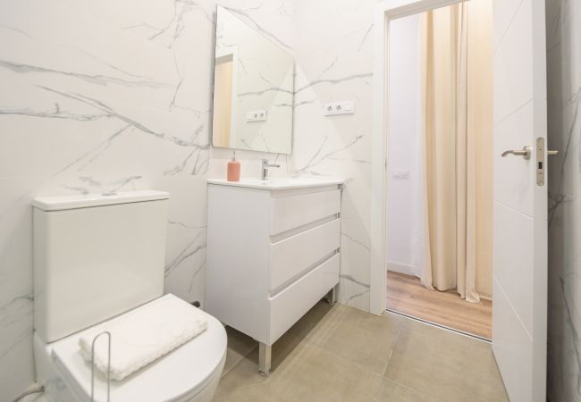Apartment in Madrid - Comfort and urban style: your perfect apartment with 3 bedrooms  Apartment in Madrid - Comfort and urban style: your perfect apartment with 3 bedrooms