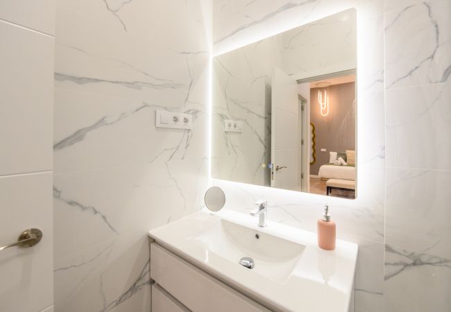 Apartment in Madrid - Comfort and urban style: your perfect apartment with 3 bedrooms  Apartment in Madrid - Comfort and urban style: your perfect apartment with 3 bedrooms