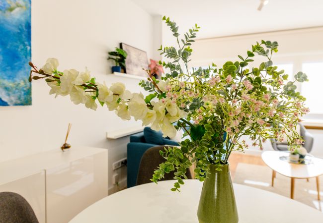 Apartment in Madrid - AAL49 Alberto Alcocer, 49 Apartment in Madrid - AAL49 Alberto Alcocer, 49