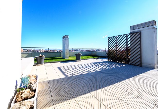 Apartment in Madrid - AAL49 Alberto Alcocer, 49 Apartment in Madrid - AAL49 Alberto Alcocer, 49