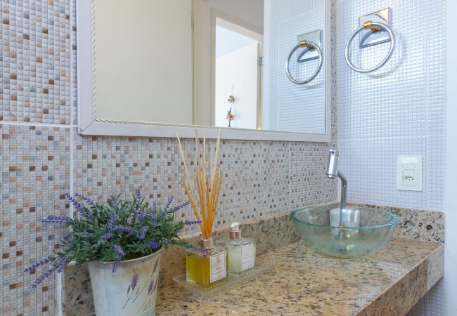 Apartment in Rio de Janeiro - 4 minutes from Arcos da Lapa | SR1502   Apartment in Rio de Janeiro - 4 minutes from Arcos da Lapa | SR1502