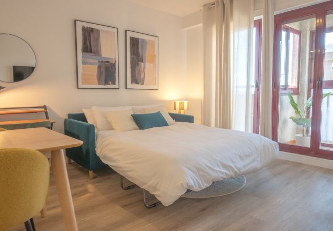 Apartment in Madrid - Aria: Where Tranquility and Design Meet Apartment in Madrid - Aria: Where Tranquility and Design Meet