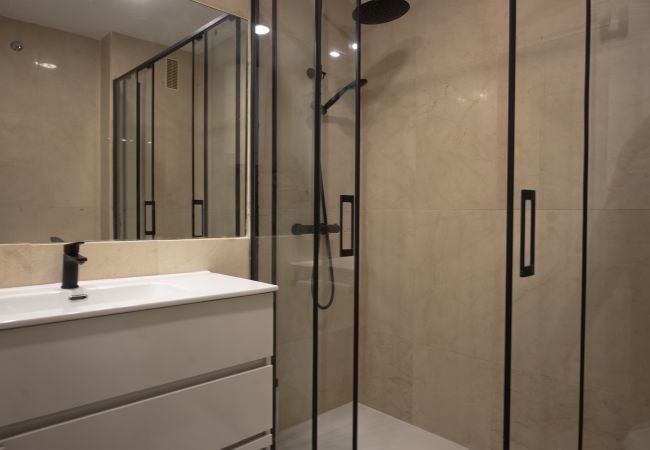 Apartment in Madrid - Aria: Where Tranquility and Design Meet Apartment in Madrid - Aria: Where Tranquility and Design Meet