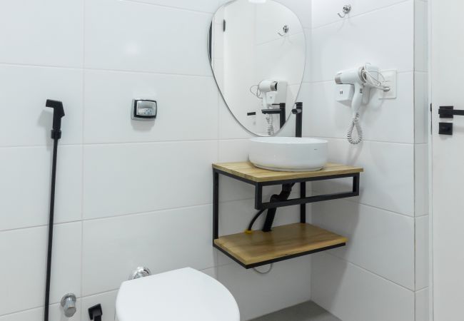 Studio in Rio de Janeiro - Comfort in the Heart of Rio | RB1701 Studio in Rio de Janeiro - Comfort in the Heart of Rio | RB1701