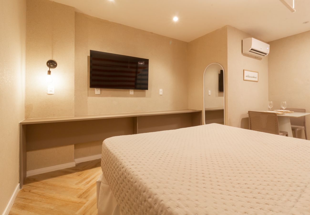 Apartment in Rio de Janeiro - Cosy a few steps from Copacabana Beach | Q24 Apartment in Rio de Janeiro - Cosy a few steps from Copacabana Beach | Q24