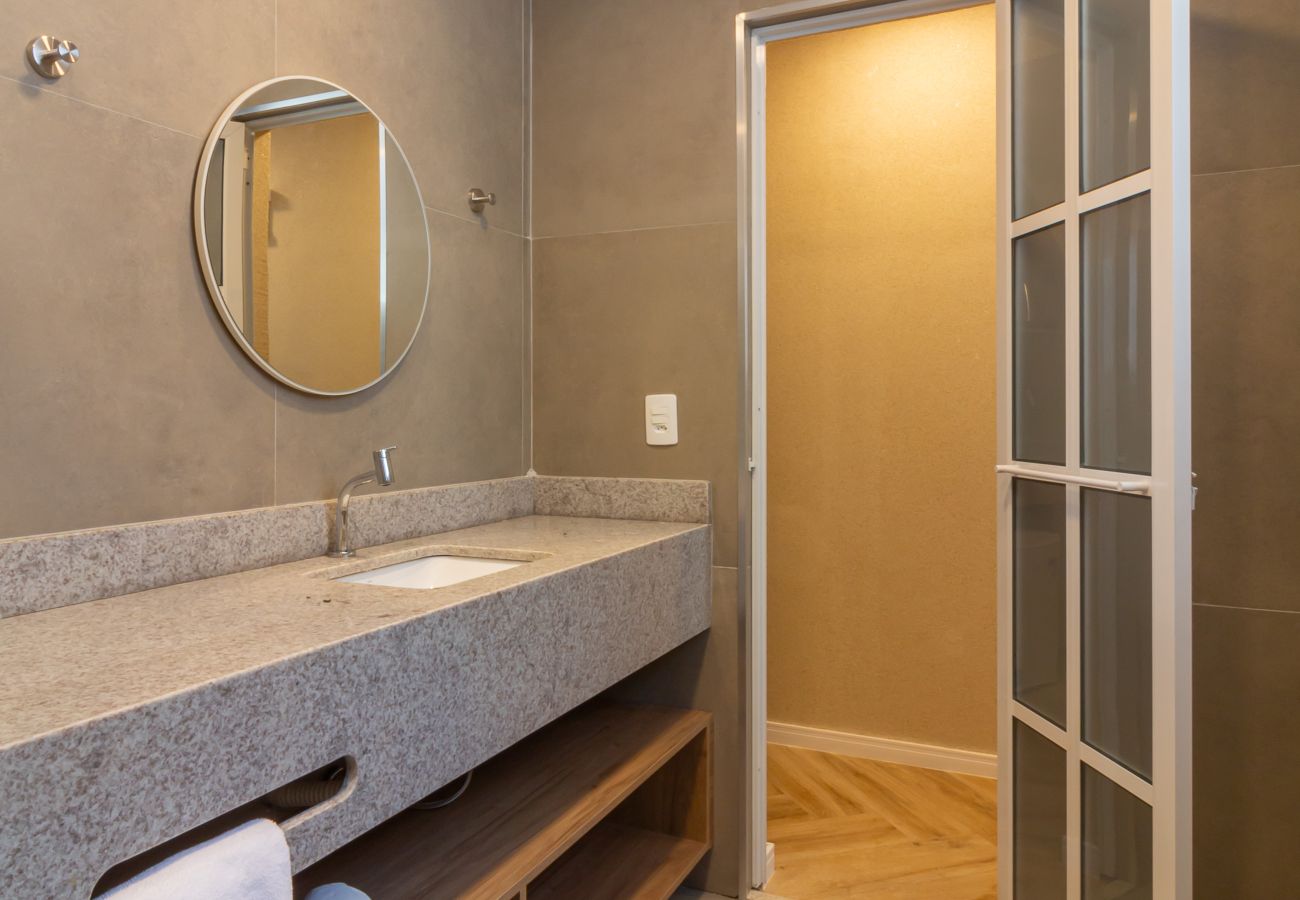 Apartment in Rio de Janeiro - Cosy a few steps from Copacabana Beach | Q24 Apartment in Rio de Janeiro - Cosy a few steps from Copacabana Beach | Q24