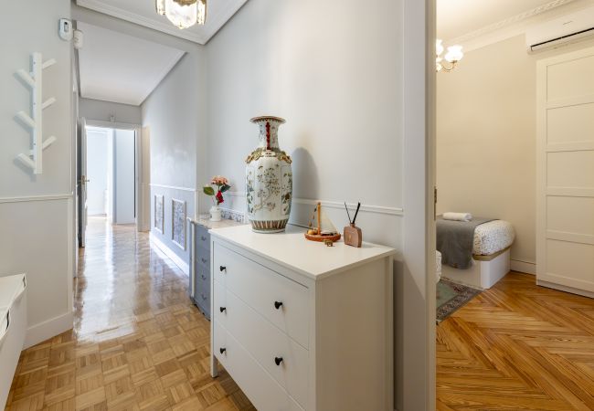Apartment in Madrid - Cosy flat with balconies in the centre of Madrid, a few steps from the Plaza Mayor.  Apartment in Madrid - Cosy flat with balconies in the centre of Madrid, a few steps from the Plaza Mayor.