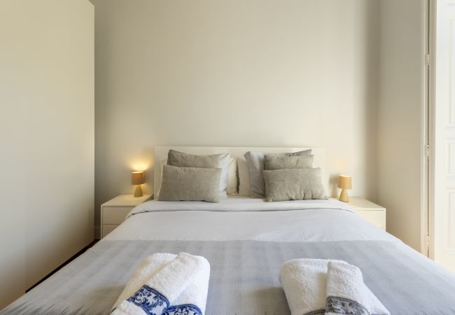 Apartment in Madrid - Cosy flat with balconies in the centre of Madrid, a few steps from the Plaza Mayor.  Apartment in Madrid - Cosy flat with balconies in the centre of Madrid, a few steps from the Plaza Mayor.