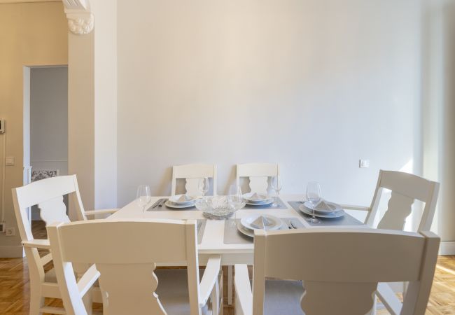 Apartment in Madrid - Cosy flat with balconies in the centre of Madrid, a few steps from the Plaza Mayor.  Apartment in Madrid - Cosy flat with balconies in the centre of Madrid, a few steps from the Plaza Mayor.