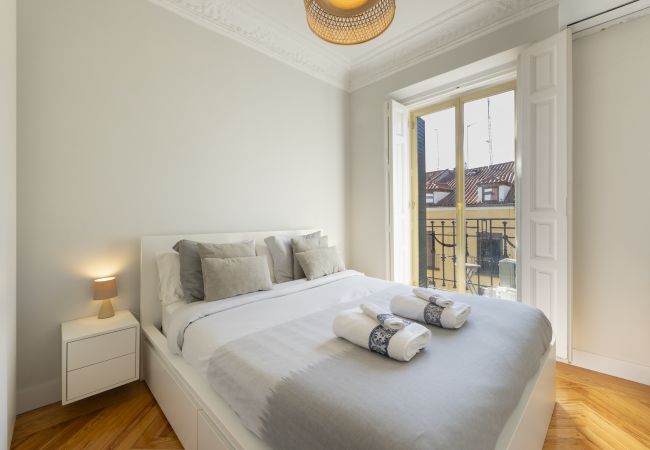 Apartment in Madrid - Cosy flat with balconies in the centre of Madrid, a few steps from the Plaza Mayor.  Apartment in Madrid - Cosy flat with balconies in the centre of Madrid, a few steps from the Plaza Mayor.