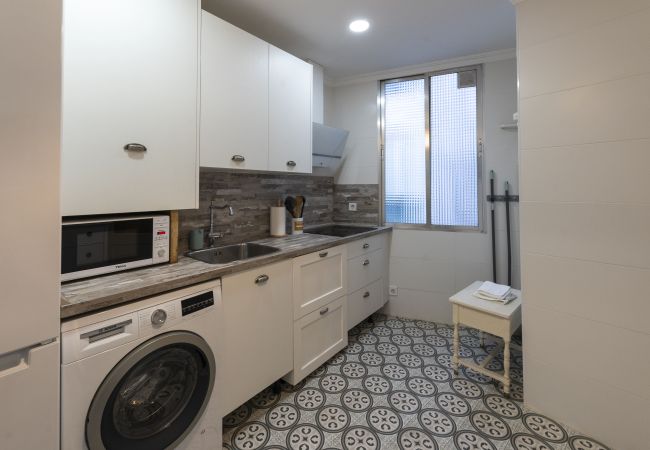 Apartment in Madrid - Cosy flat with balconies in the centre of Madrid, a few steps from the Plaza Mayor.  Apartment in Madrid - Cosy flat with balconies in the centre of Madrid, a few steps from the Plaza Mayor.
